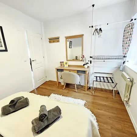 5 Pers Leon Villafane