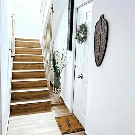 Διαμέρισμα 5 Pers Leon Villafane