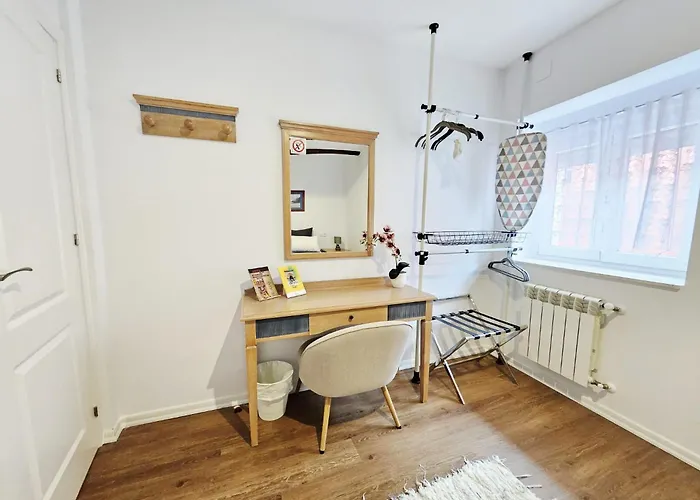 5 Pers Leon N3 Apartment Villafane