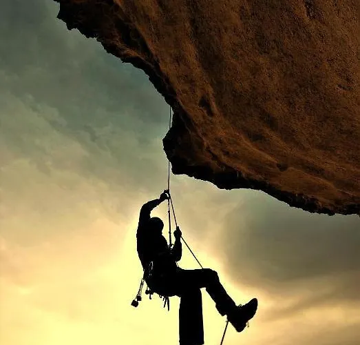 5 Pers Leon Villafane